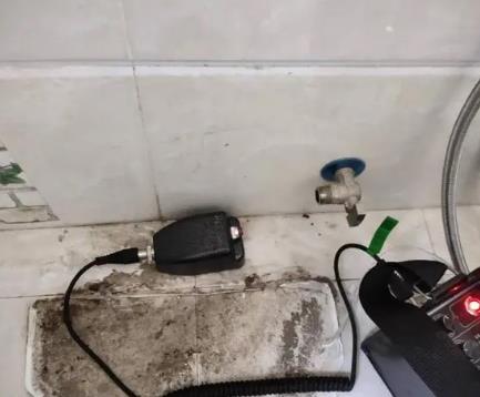 石柱屋顶漏水维修公司分享下卫生间漏水的危害及解决方法